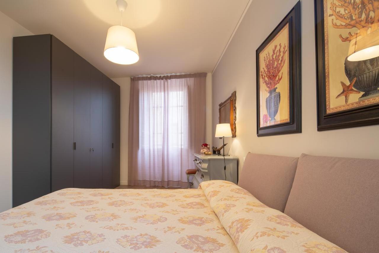 Stunning & Luxurious 1Br Apt 1 Min Walk By Duomo 피렌체 외부 사진