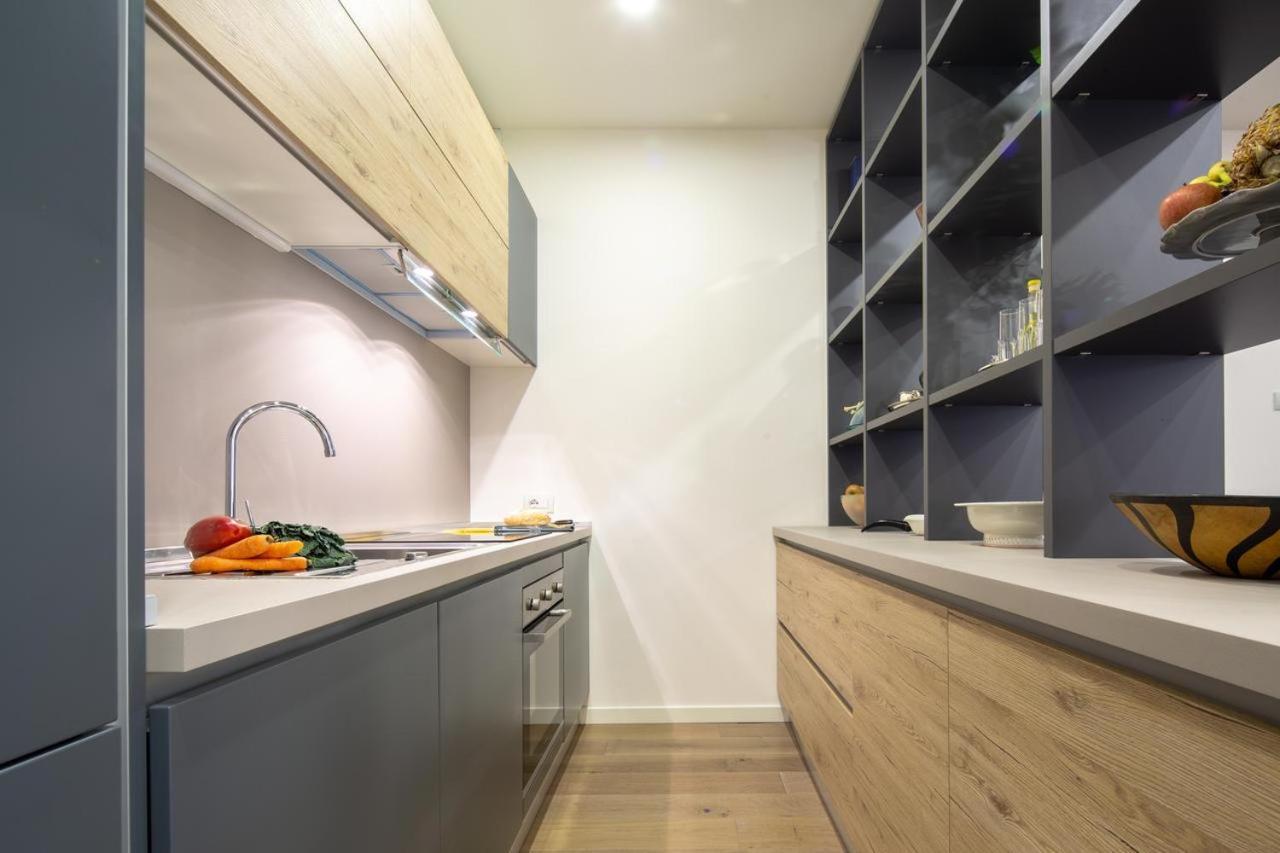 Stunning & Luxurious 1Br Apt 1 Min Walk By Duomo 피렌체 외부 사진
