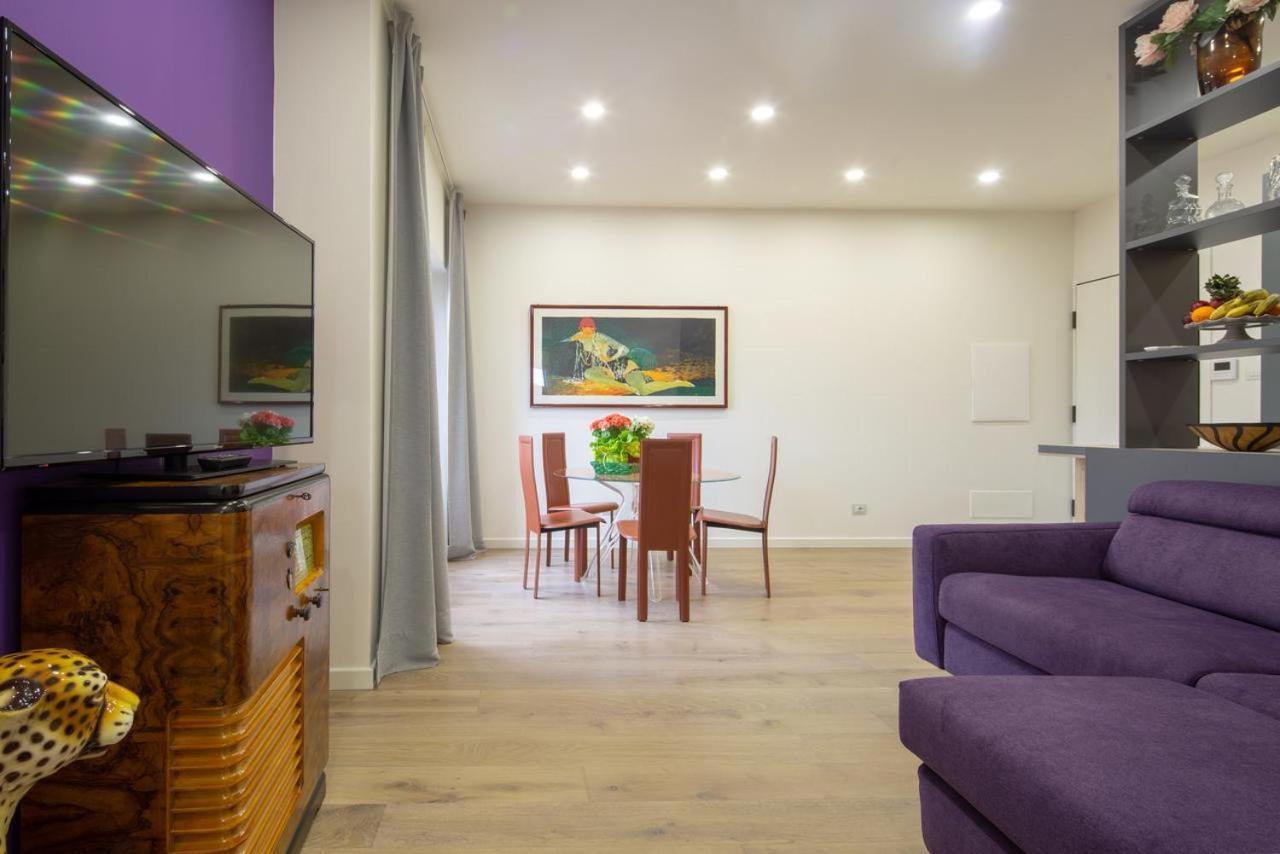 Stunning & Luxurious 1Br Apt 1 Min Walk By Duomo 피렌체 외부 사진